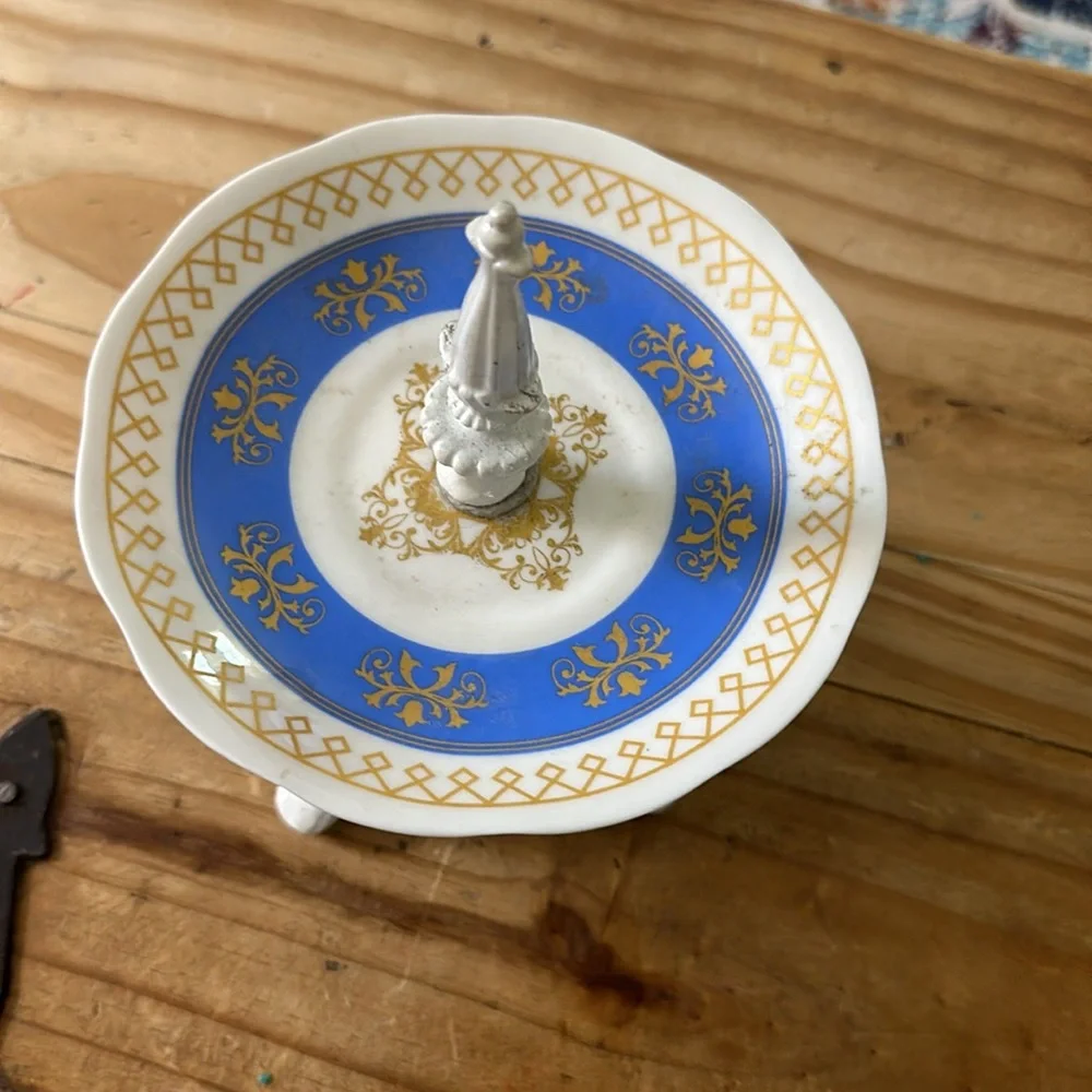 Charmed Life Porcelain Ornate Dish Ring / Jewelry Holder.